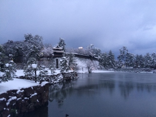 冬の松江城