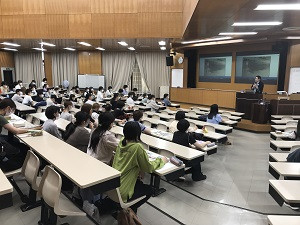 中村寿男氏（中村茶舗代表取締役）のご講演